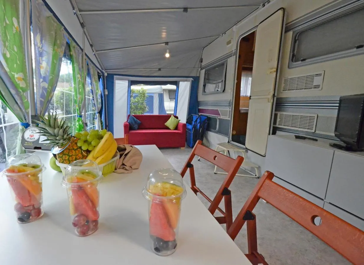 Den Caravan Union Lido Hotel Cavallino-Treporti Campsite