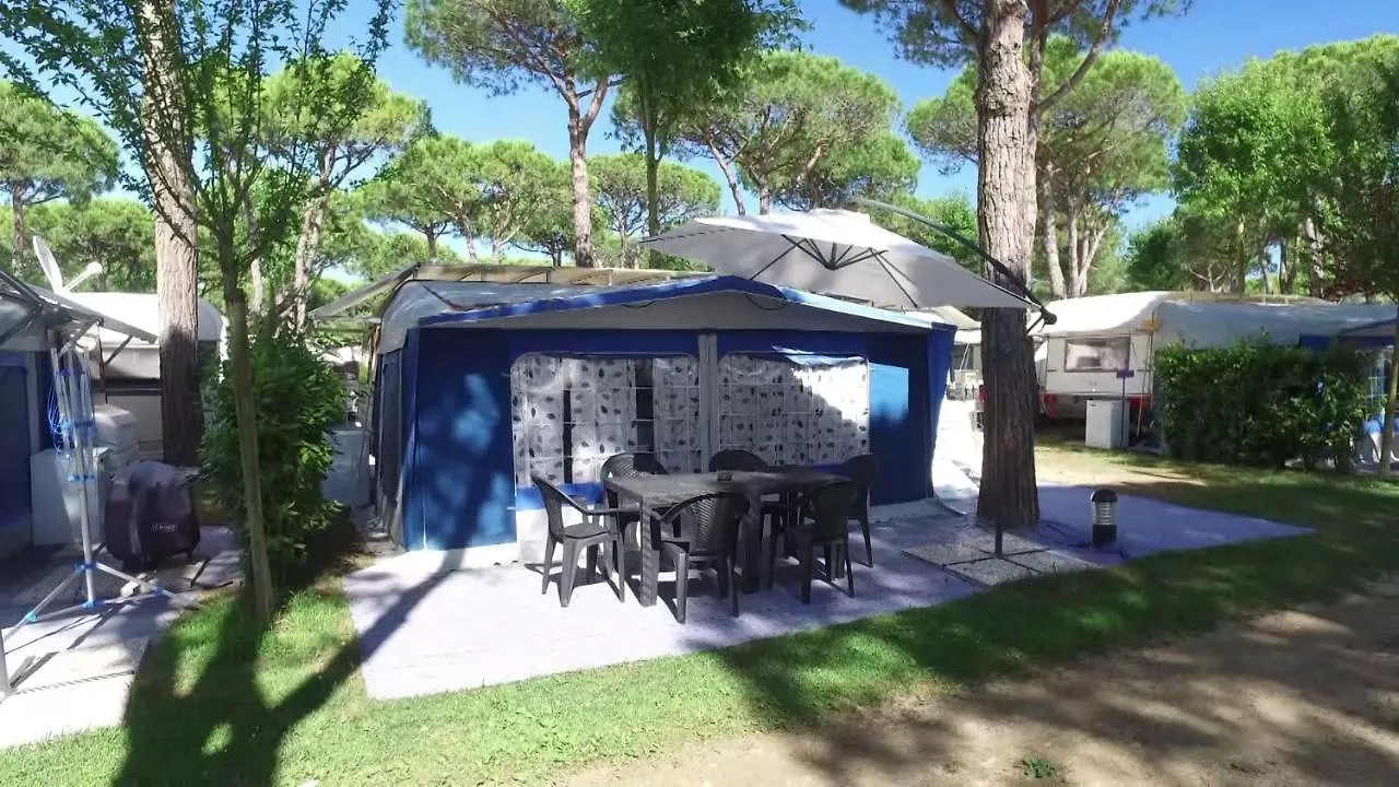 Den Caravan Union Lido Hotel Cavallino-Treporti Italy