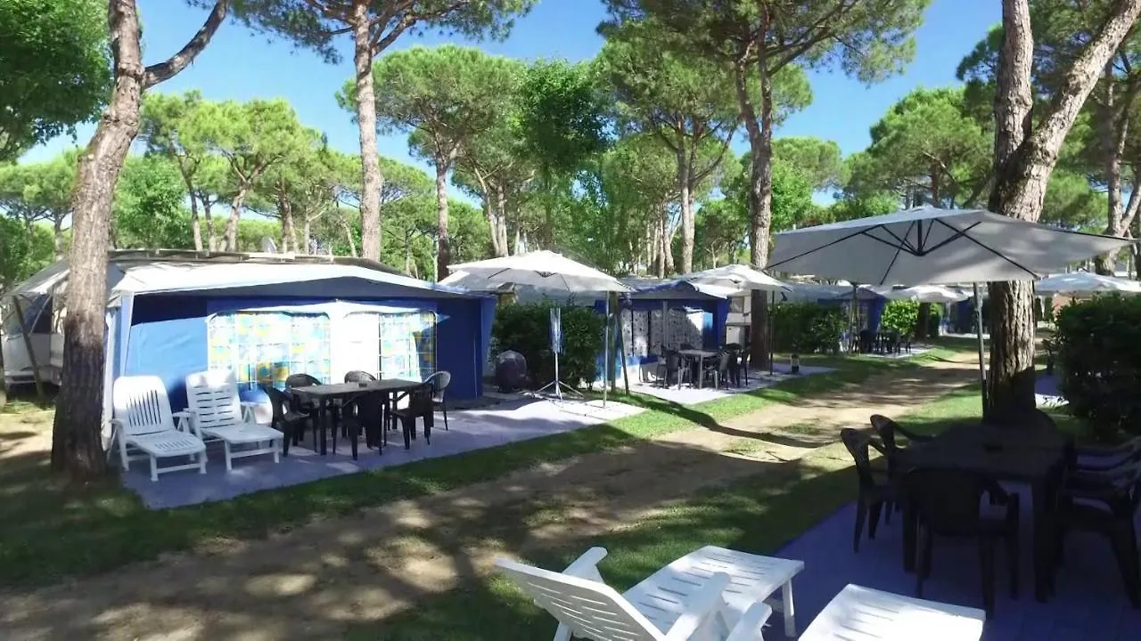 Den Caravan Union Lido Hotel Cavallino-Treporti 0*,  Italy