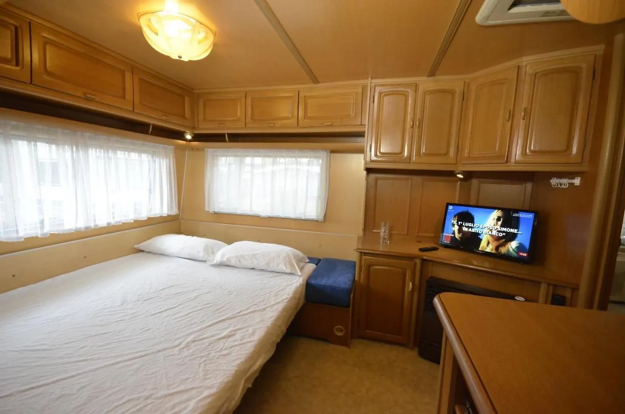 Den Caravan Union Lido Hotel Cavallino-Treporti 0*,