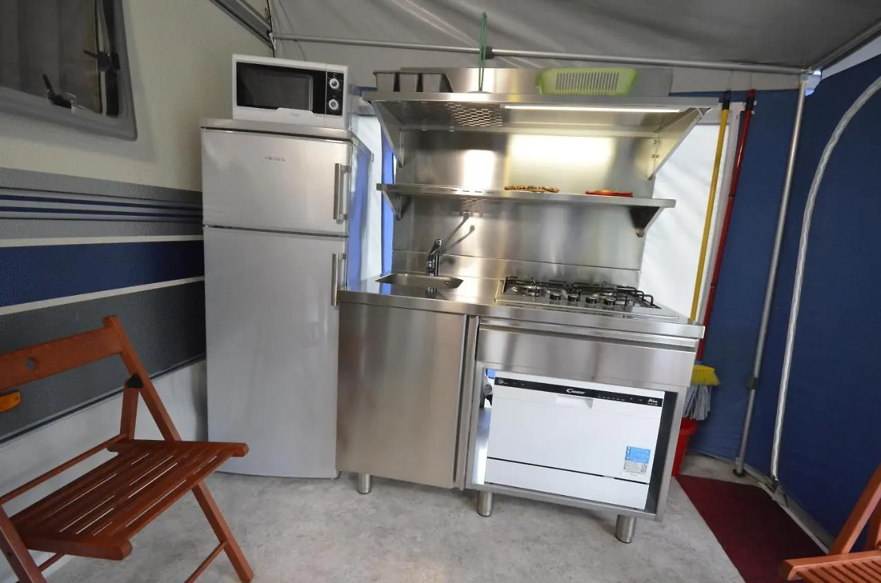 Den Caravan Union Lido Hotel Cavallino-Treporti Italy